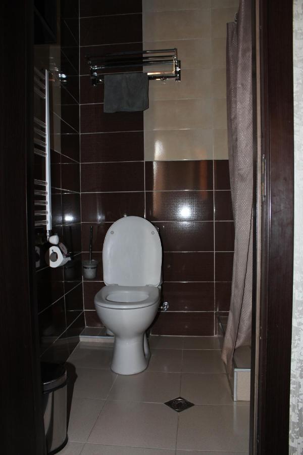 Hotel Plaza Tbilisi Bagian luar foto