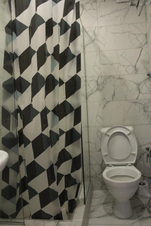 Hotel Plaza Tbilisi Bagian luar foto